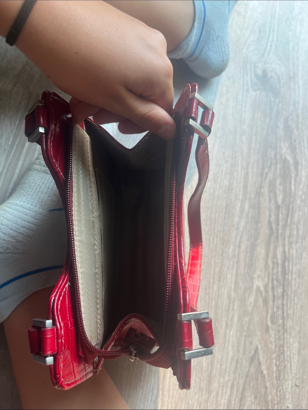 Prada Red Croc-Embossed Shoulder Bag with Triangle Logo - Picture 6 of 7